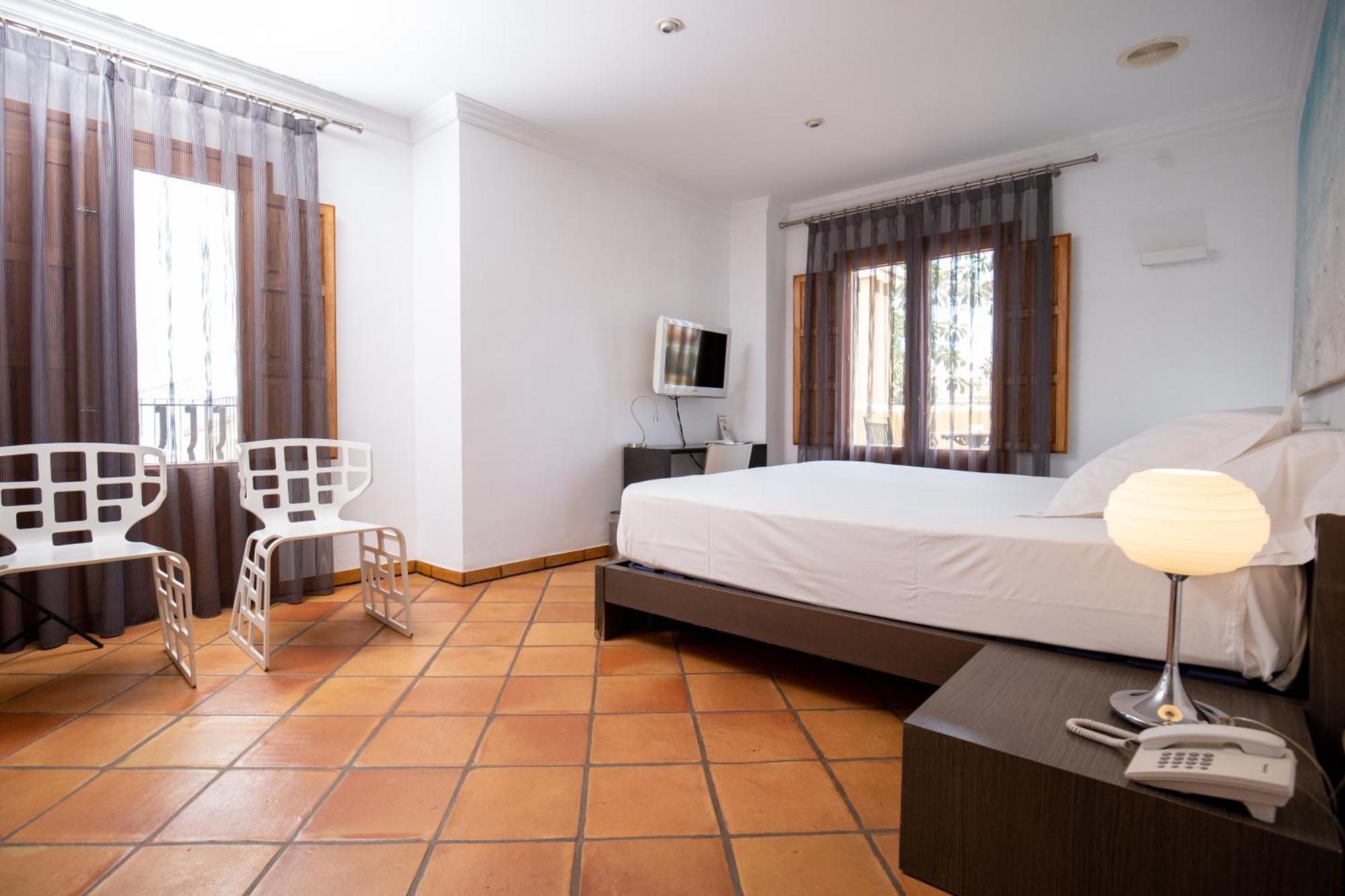 Hotel Nou Roma Denia Exterior photo